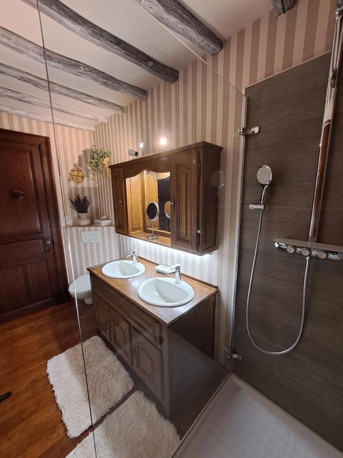 Gite L'Hote-Antique Буйон Екстер'єр фото