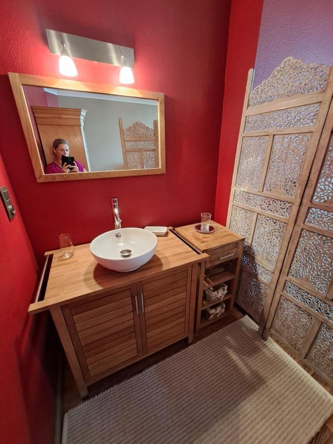 Gite L'Hote-Antique Буйон Екстер'єр фото