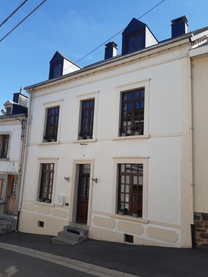 Gite L'Hote-Antique Буйон Екстер'єр фото