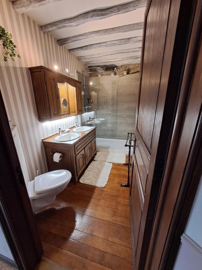 Gite L'Hote-Antique Буйон Екстер'єр фото